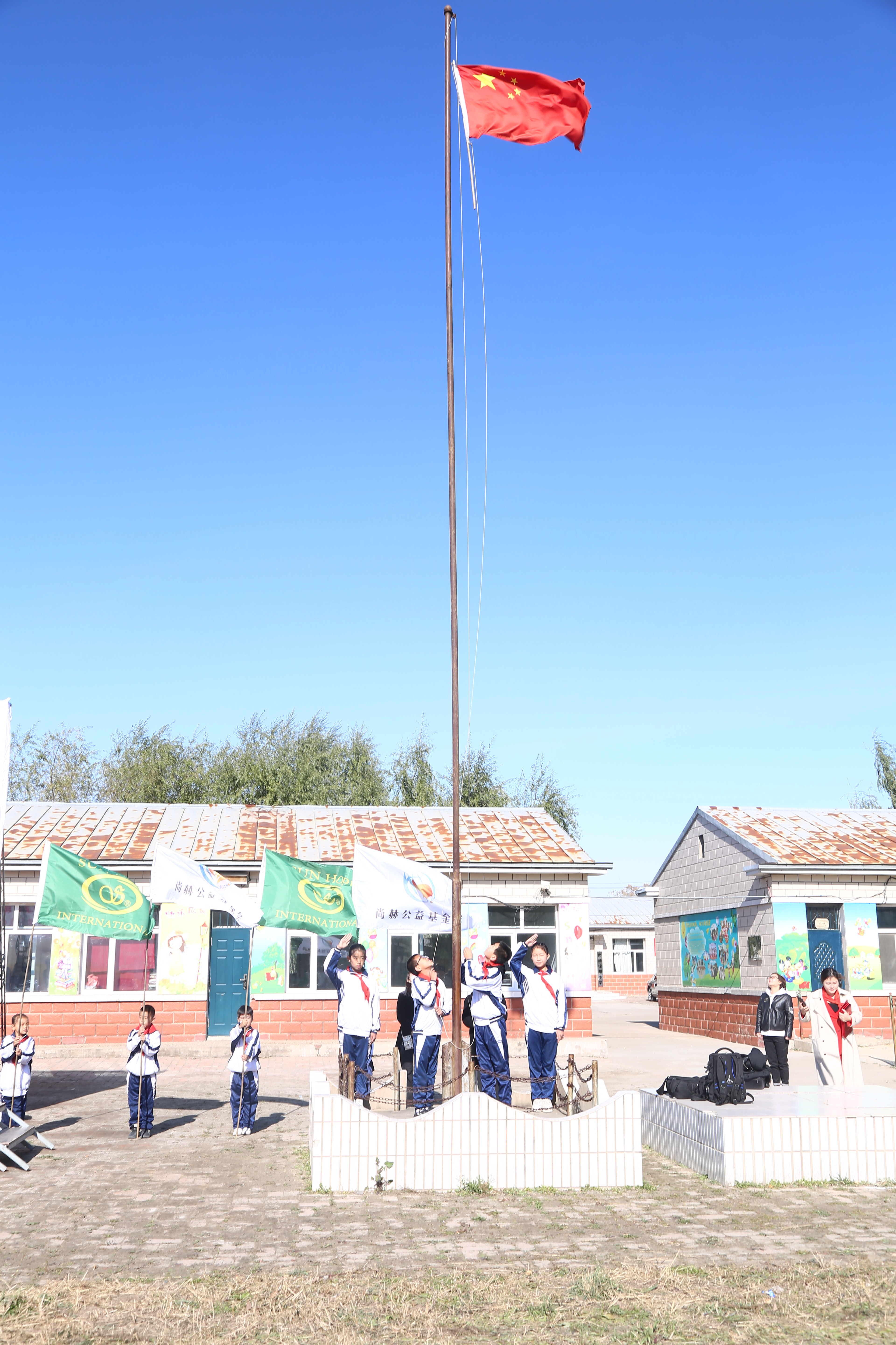 第194所 杜尔伯特蒙古族自治县铁东佳博官方网站徐超小学