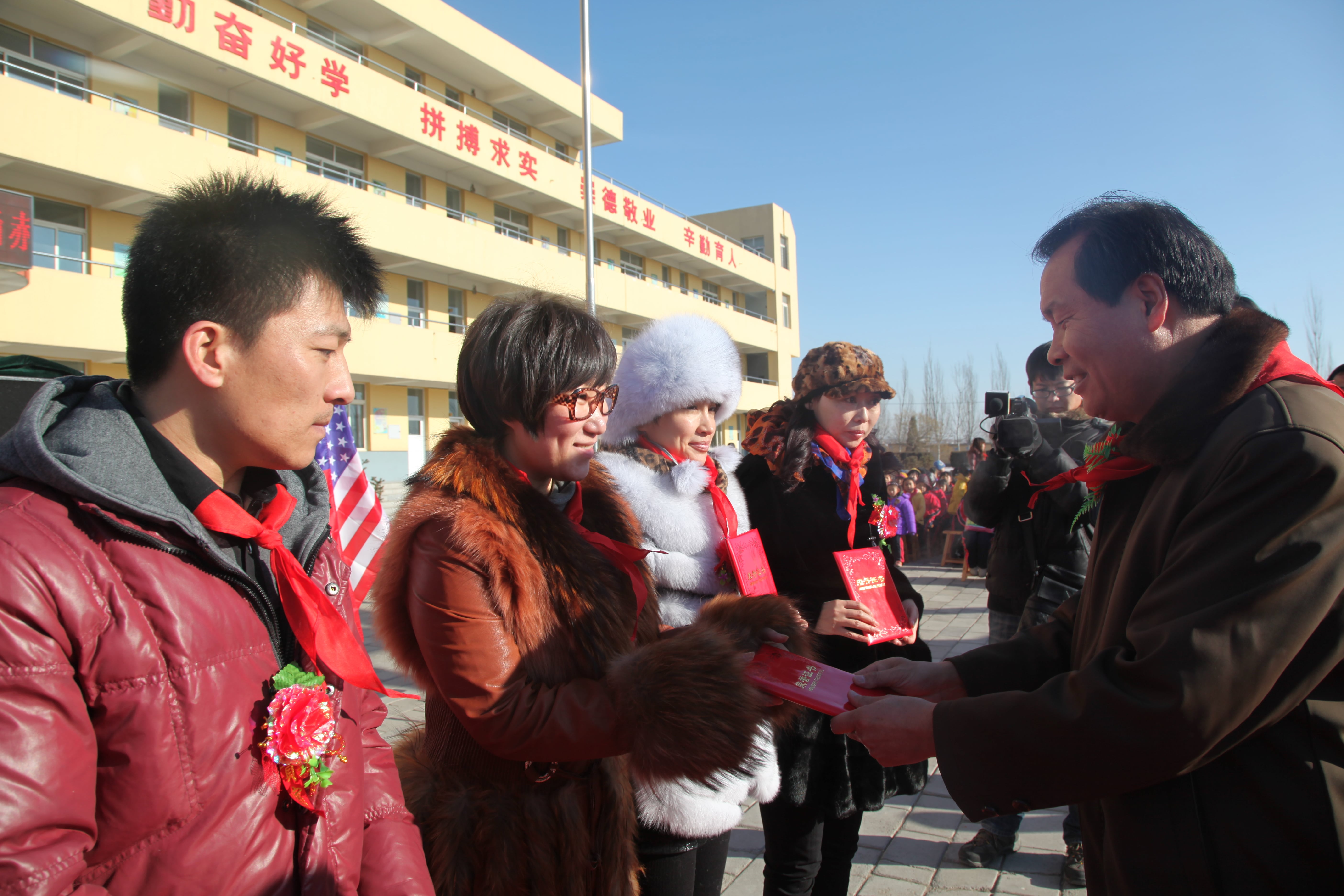 第28所 包头市哈业胡同佳博官方网站刘金萍小学