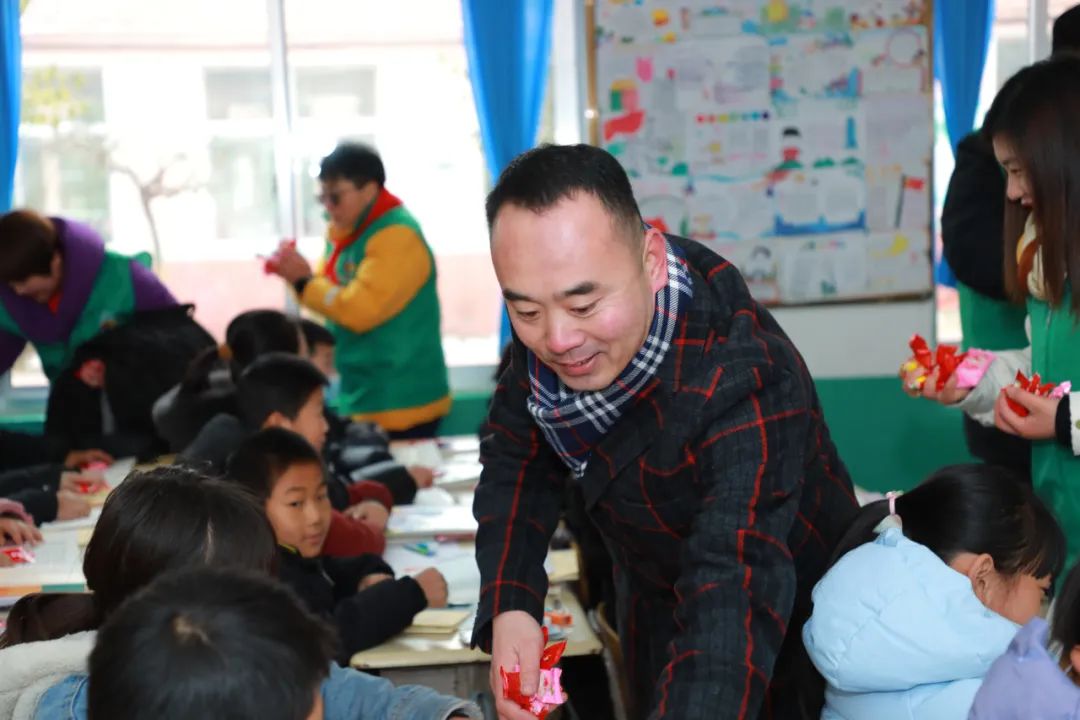 第244所  山东省平度市明村镇前楼佳博官方网站韩雪公益小学