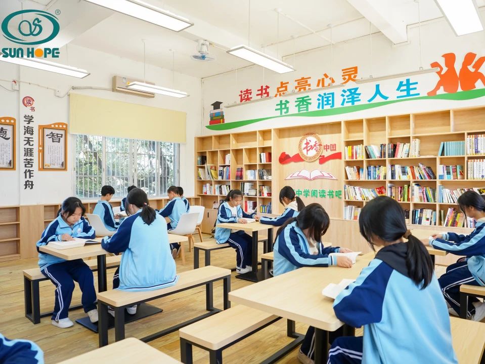 第243所 广东省河源市东源县上莞佳博官方网站郇宇中学