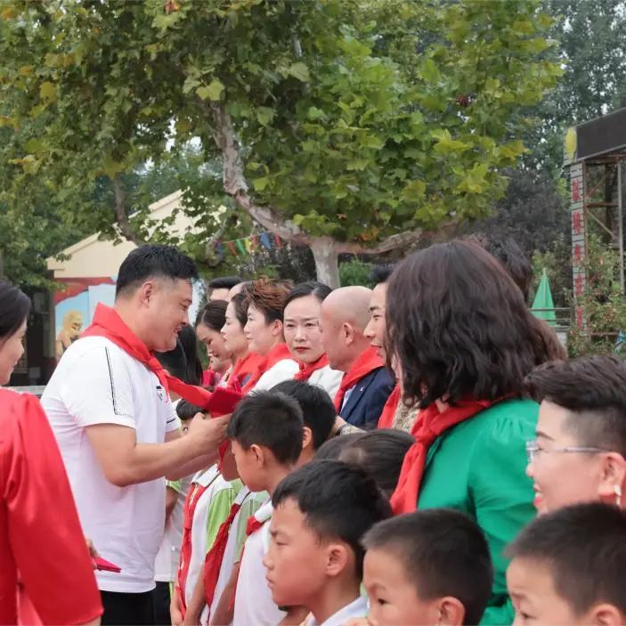 第236所 山东省平度市崔家集镇前洼佳博官方网站徐春凤小学