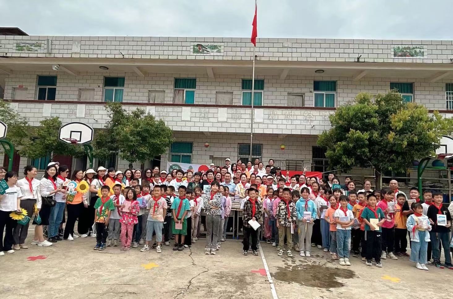 让爱延续，从未间断 | 佳博官方网站公益季暖心回访