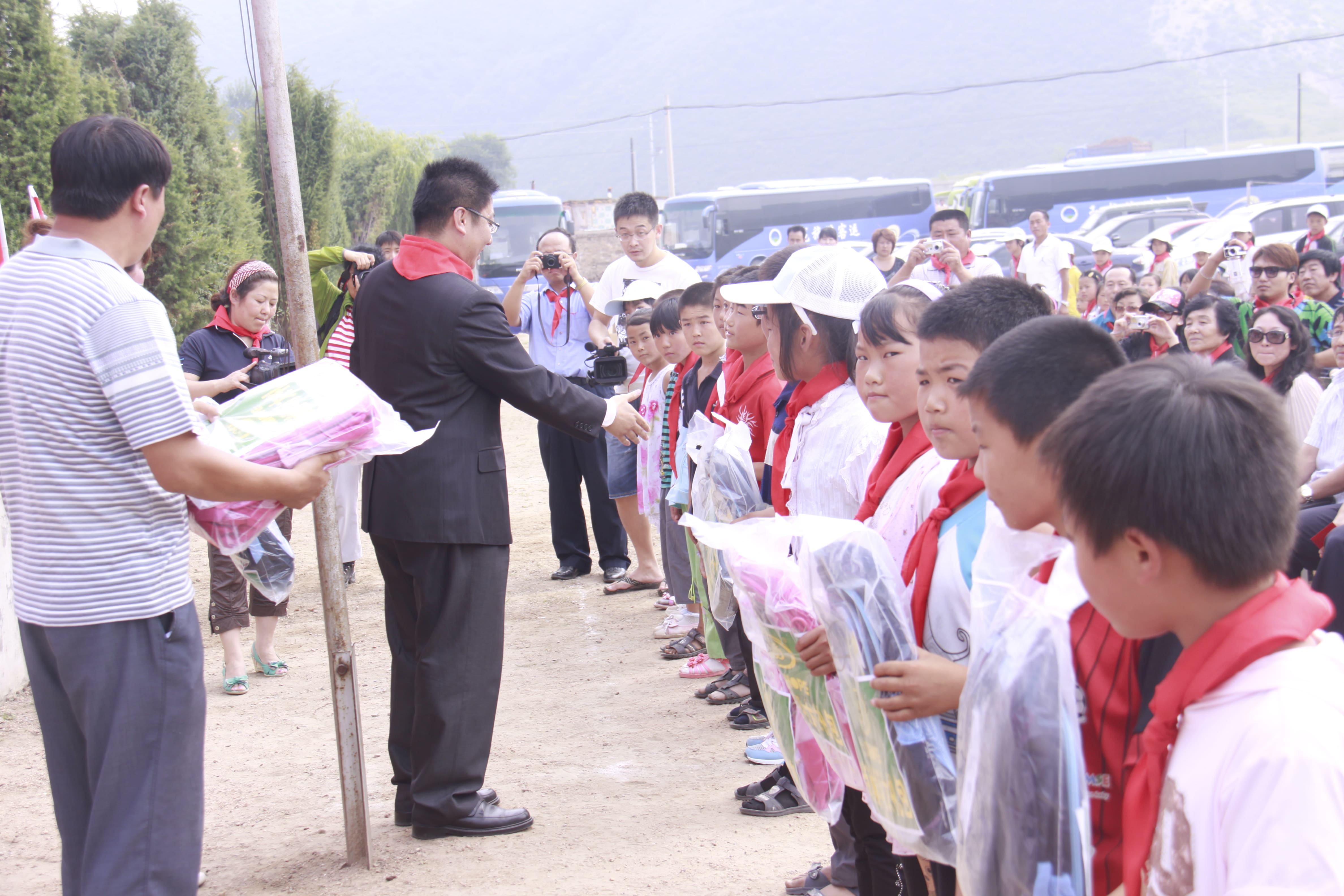 第16所 承德市三岔口佳博官方网站王素平小学
