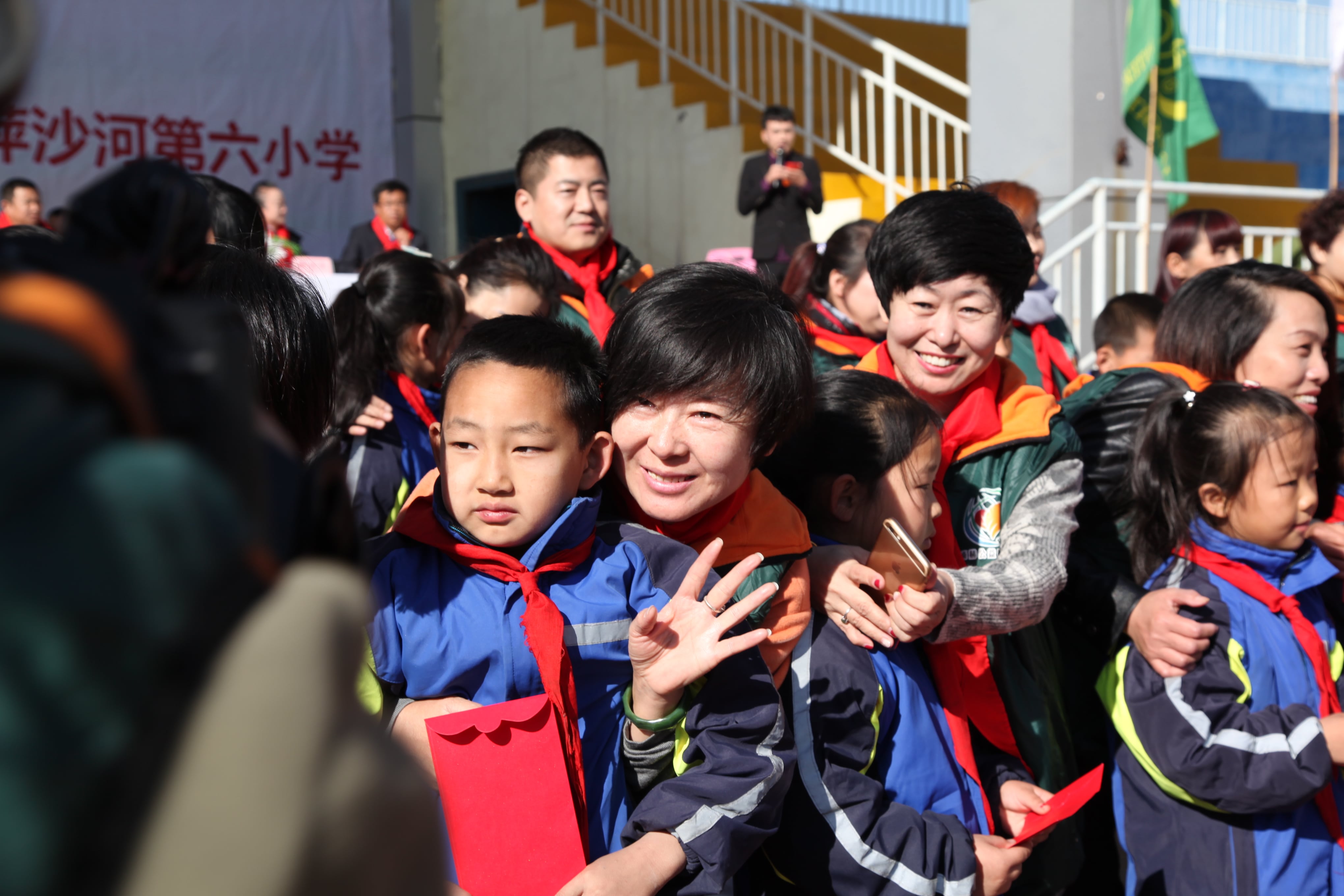 第33所 包头市九原区佳博官方网站董丽萍沙河第六小学