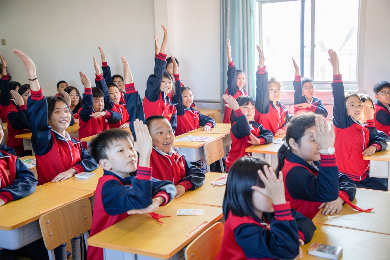 天津高校大学生记者走进佳博官方网站公益小学开展“书香悦读，筑梦成长”活动
