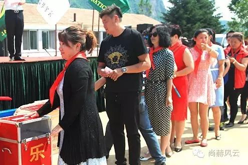 第54所 清原县大孤家镇松树嘴佳博官方网站马金荣小学