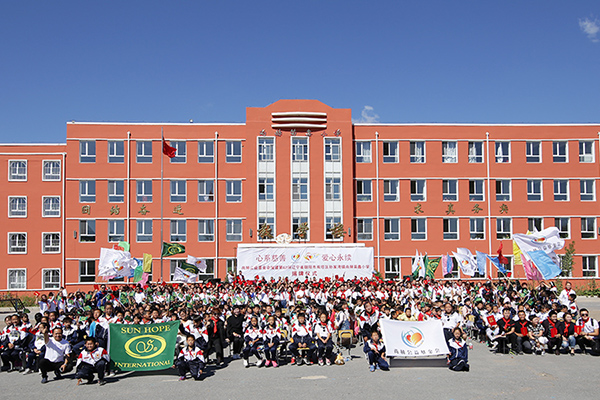 第62所 朝阳市双塔区孙家湾镇佳博官方网站苗鑫小学