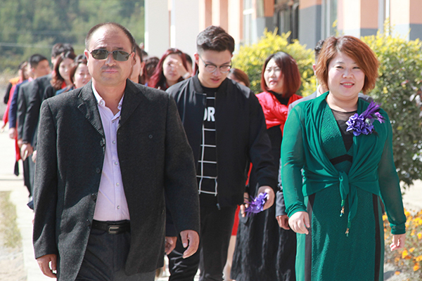 第65所 开原市上肥镇佳博官方网站佟玲小学