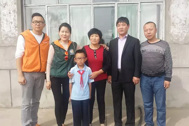 第68所 包头市九原区佳博官方网站董丽萍奶业中心校