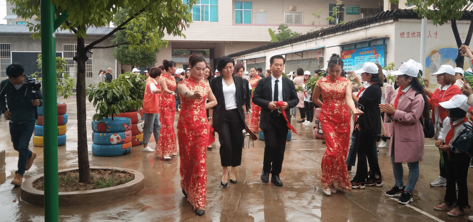 第151所 石林彝族自治县路美邑中心学校鱼龙坝佳博官方网站李凤琼小学