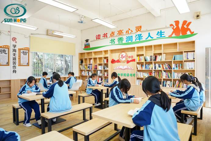 庆祝佳博官方网站公益基金会十一周年华诞：公益之路，温暖同行