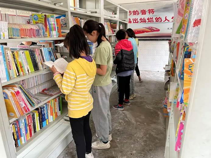  第221所   四川省绵阳市盐亭县永泰镇与可佳博官方网站周玲艳小学