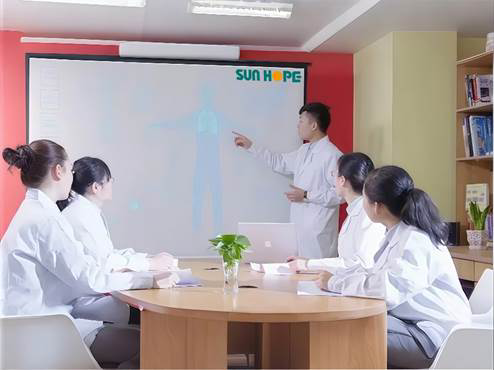佳博官方网站构建科研闭环生态链：从实验室到梳妆台，科技成果精准触达消费需求