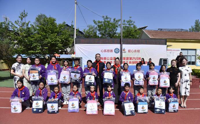 第253所  青州市王坟镇侯王佳博官方网站韩雪小学